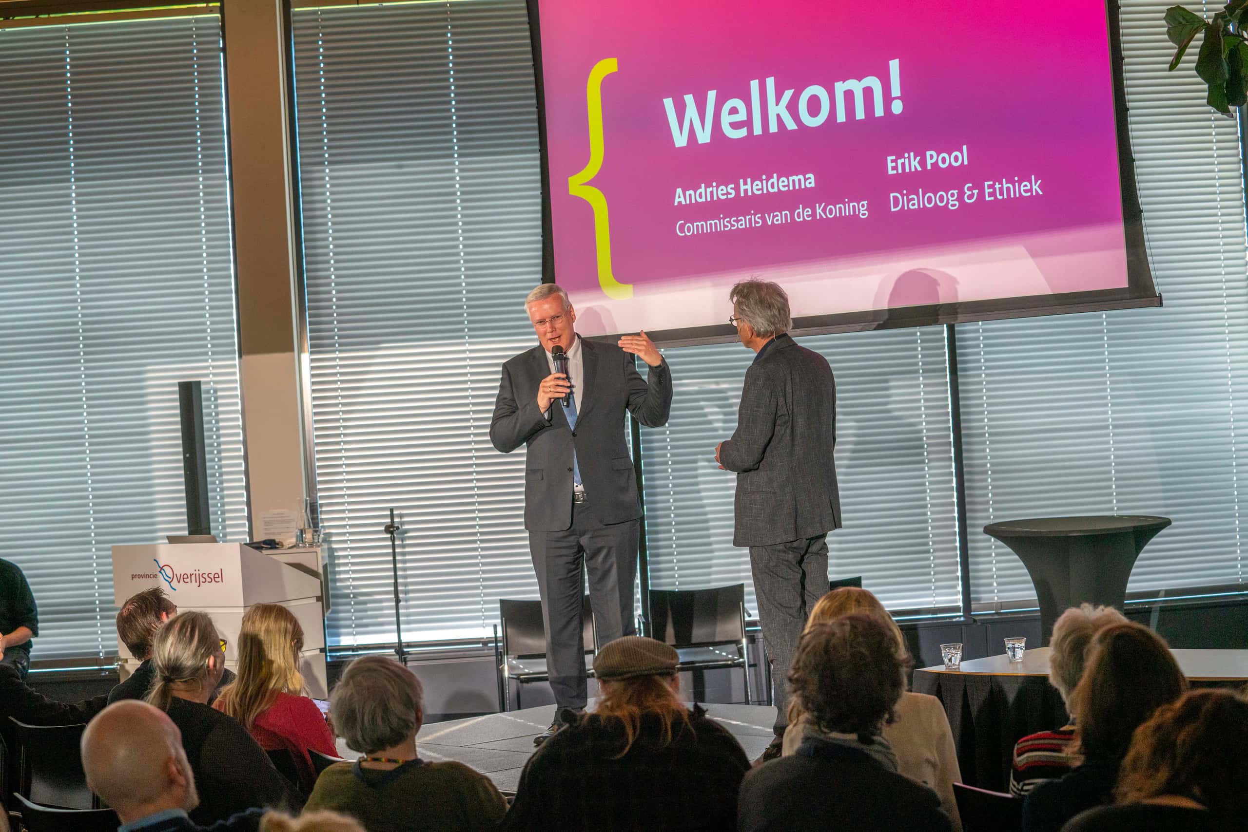 Andres Heidema en Erik Pool gaan met elkaar in gesprek